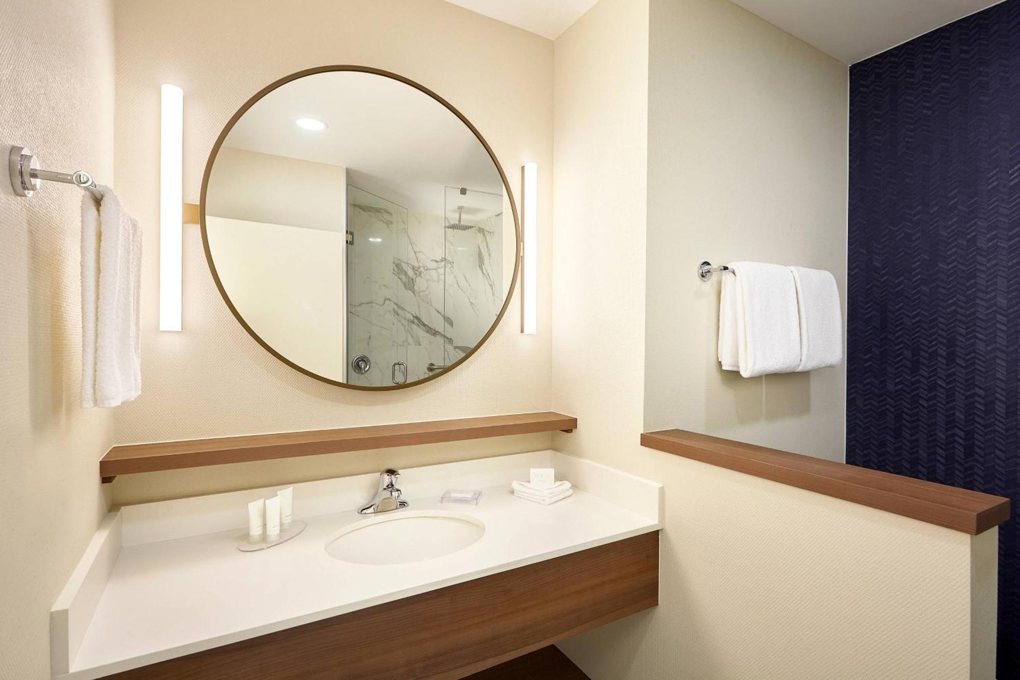 Fairfield Inn & Suites Silao Guanajuato Airport Exteriör bild