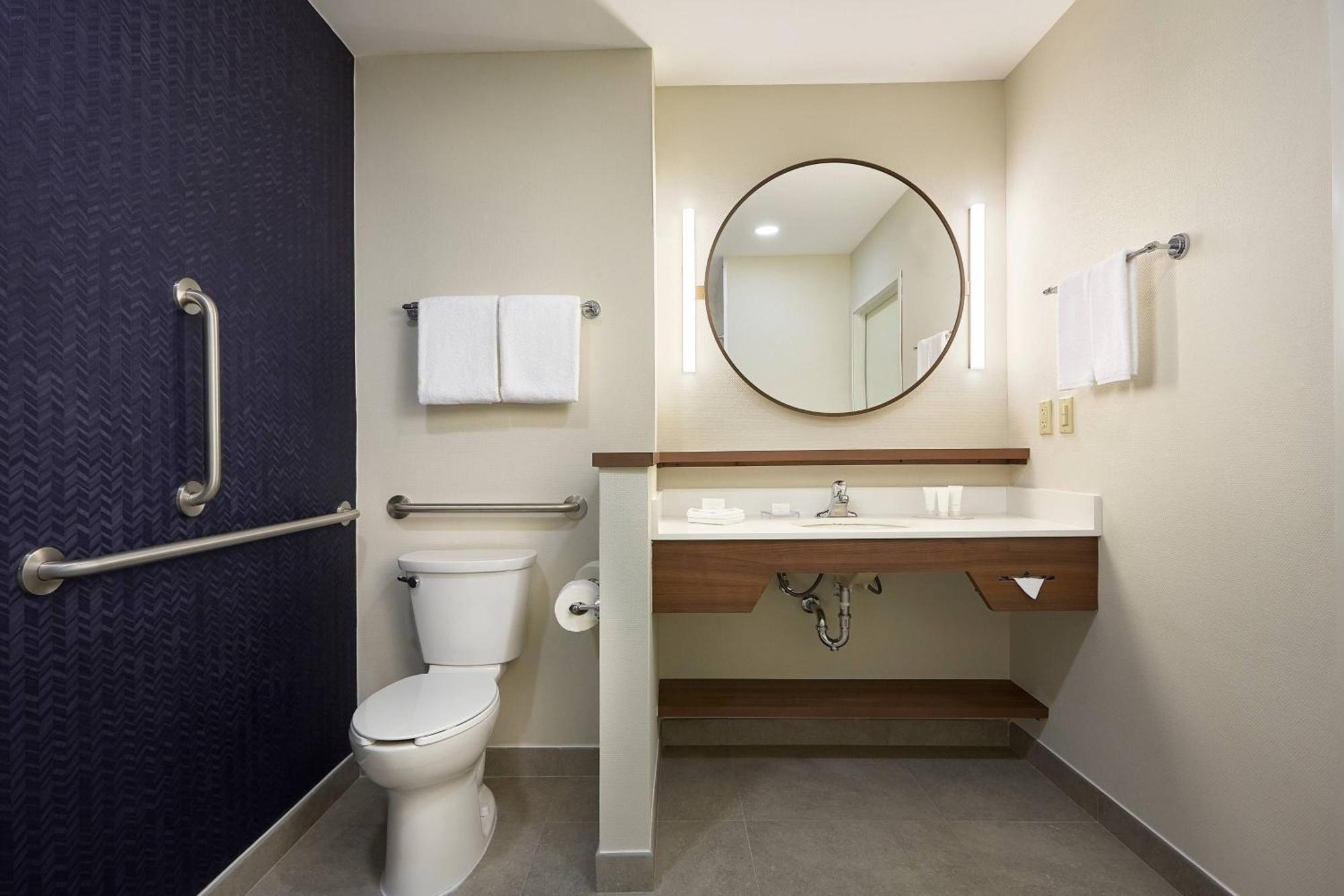 Fairfield Inn & Suites Silao Guanajuato Airport Exteriör bild